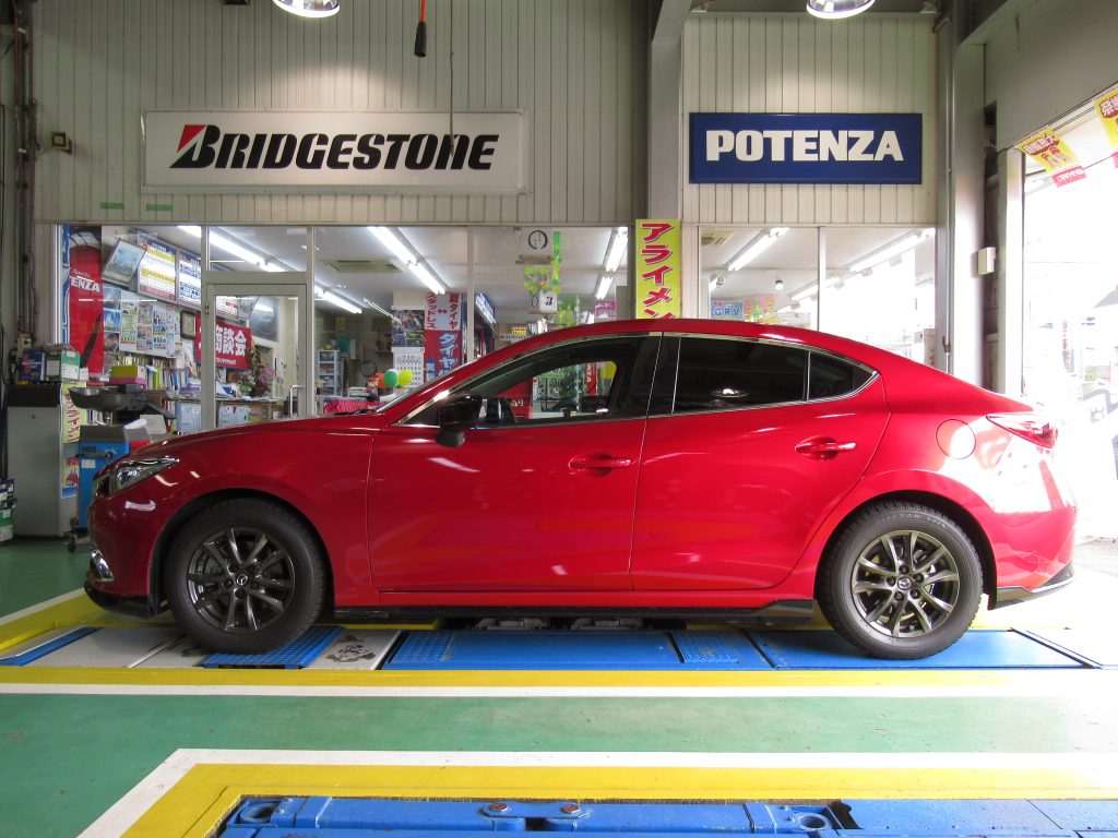マツダ アクセラをローダウンしました！その１ - 早い！安心！お気軽に