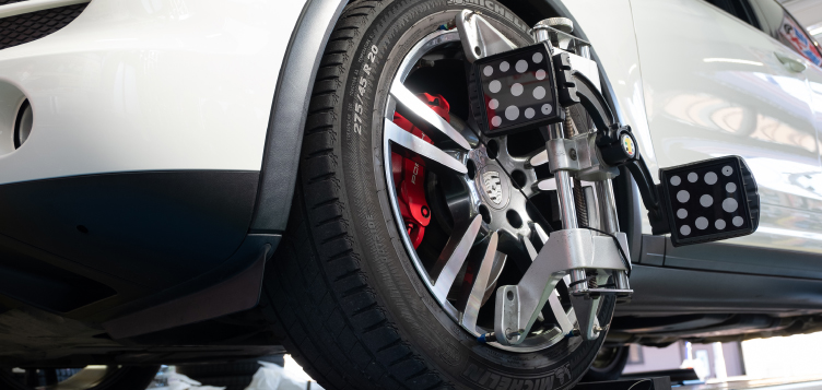 タイヤと足廻り 4輪アライメント調整 省燃費やタイヤを長持ちさせる4輪アライメントを調整します タイヤ交換後は無料測定 知多半島 半田 阿久比 常滑で地域no 1 住吉タイヤ